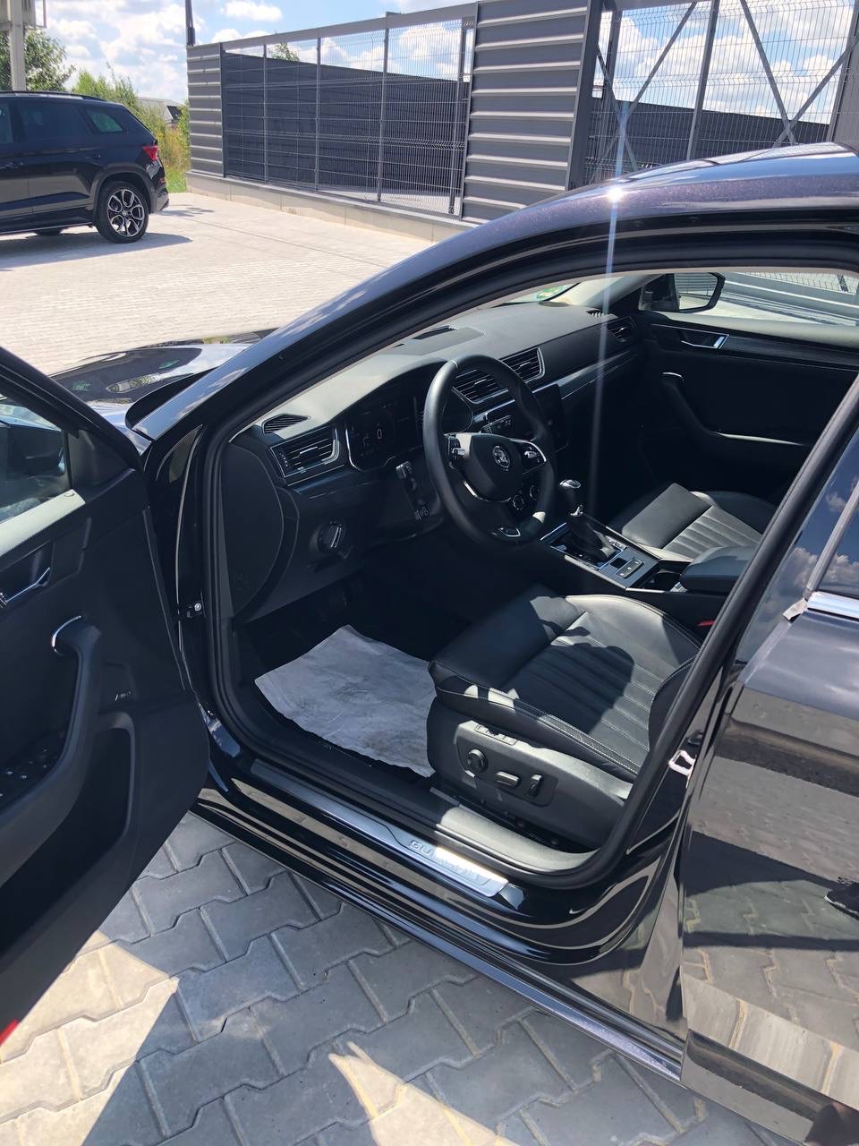 Skoda Superb - фото 8