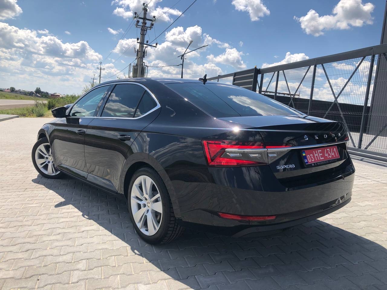 Skoda Superb - фото 5