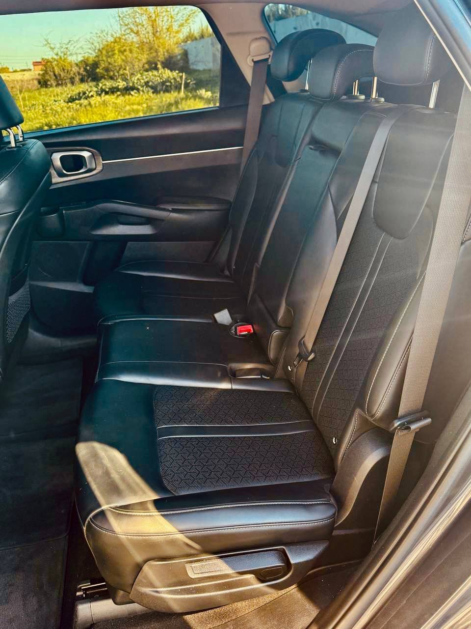 Kia Sorento - фото 7