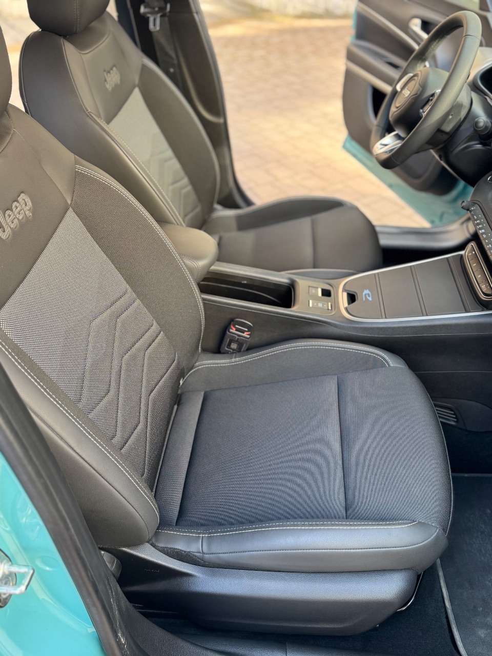 Jeep Avenger - фото 19