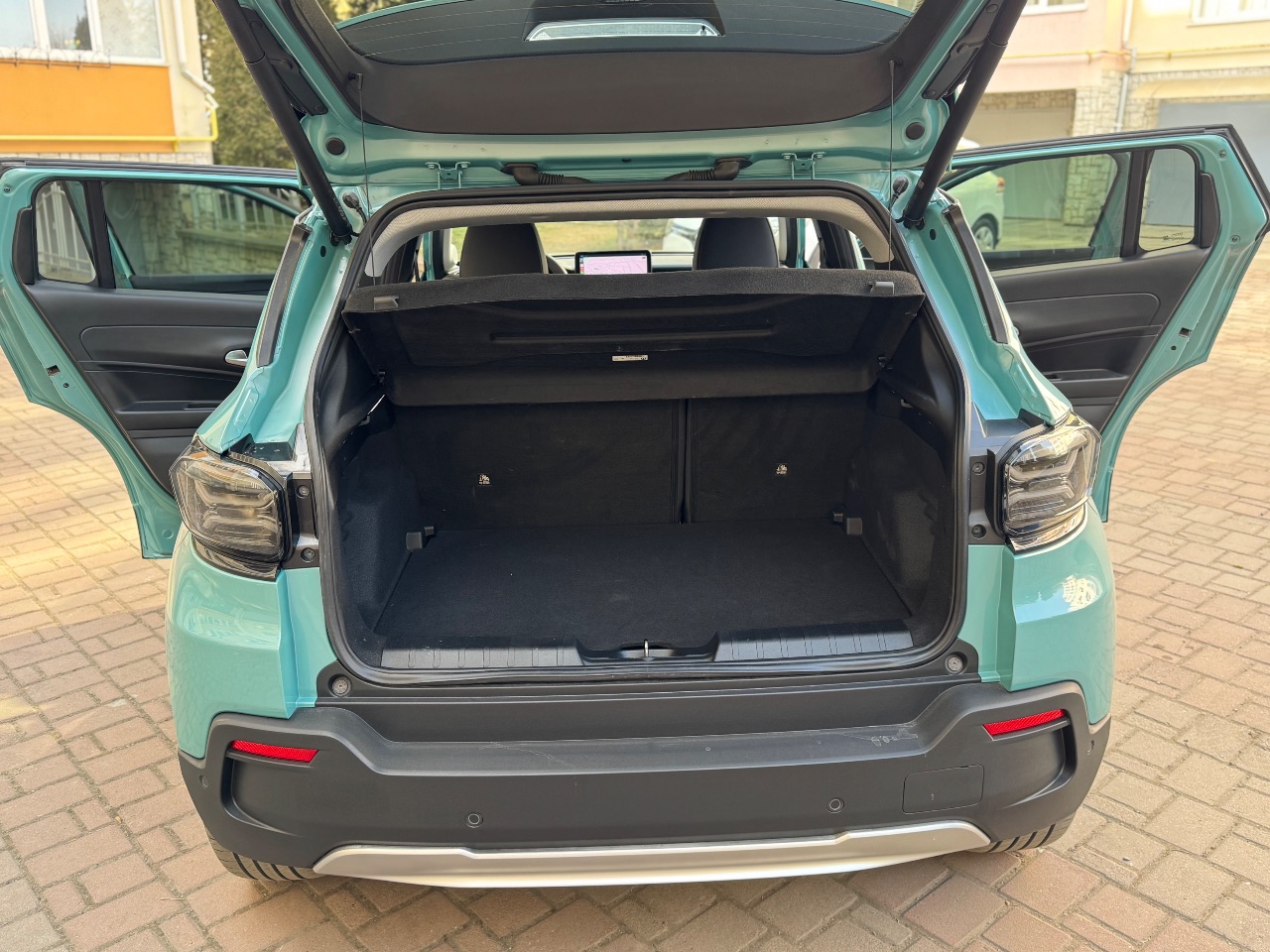 Jeep Avenger - фото 28