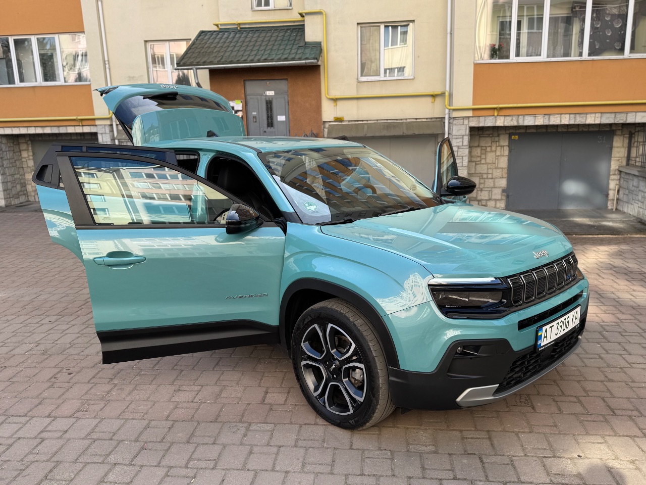 Jeep Avenger - фото 18