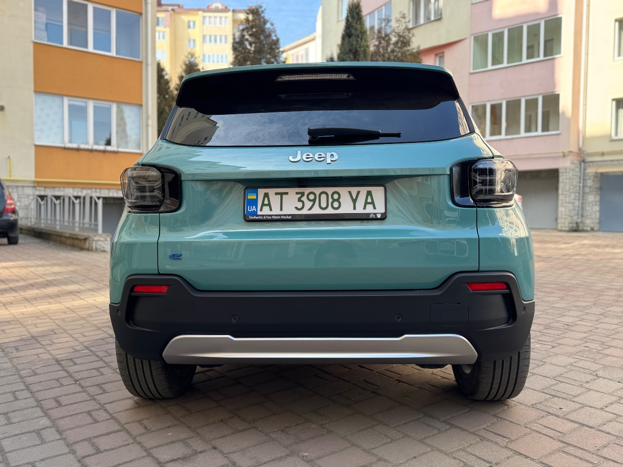 Jeep Avenger - фото 12