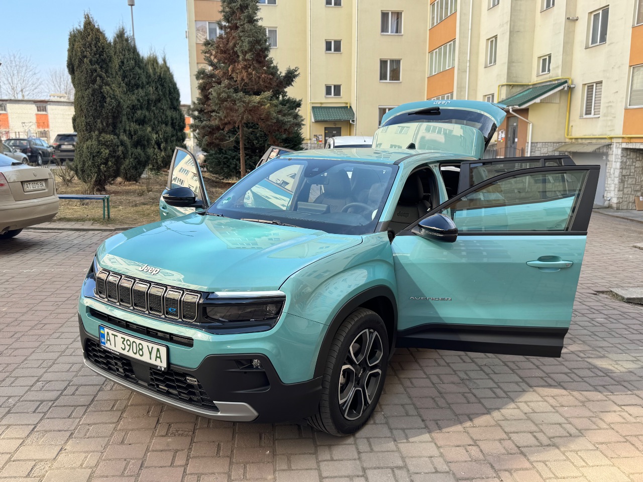 Jeep Avenger - фото 21