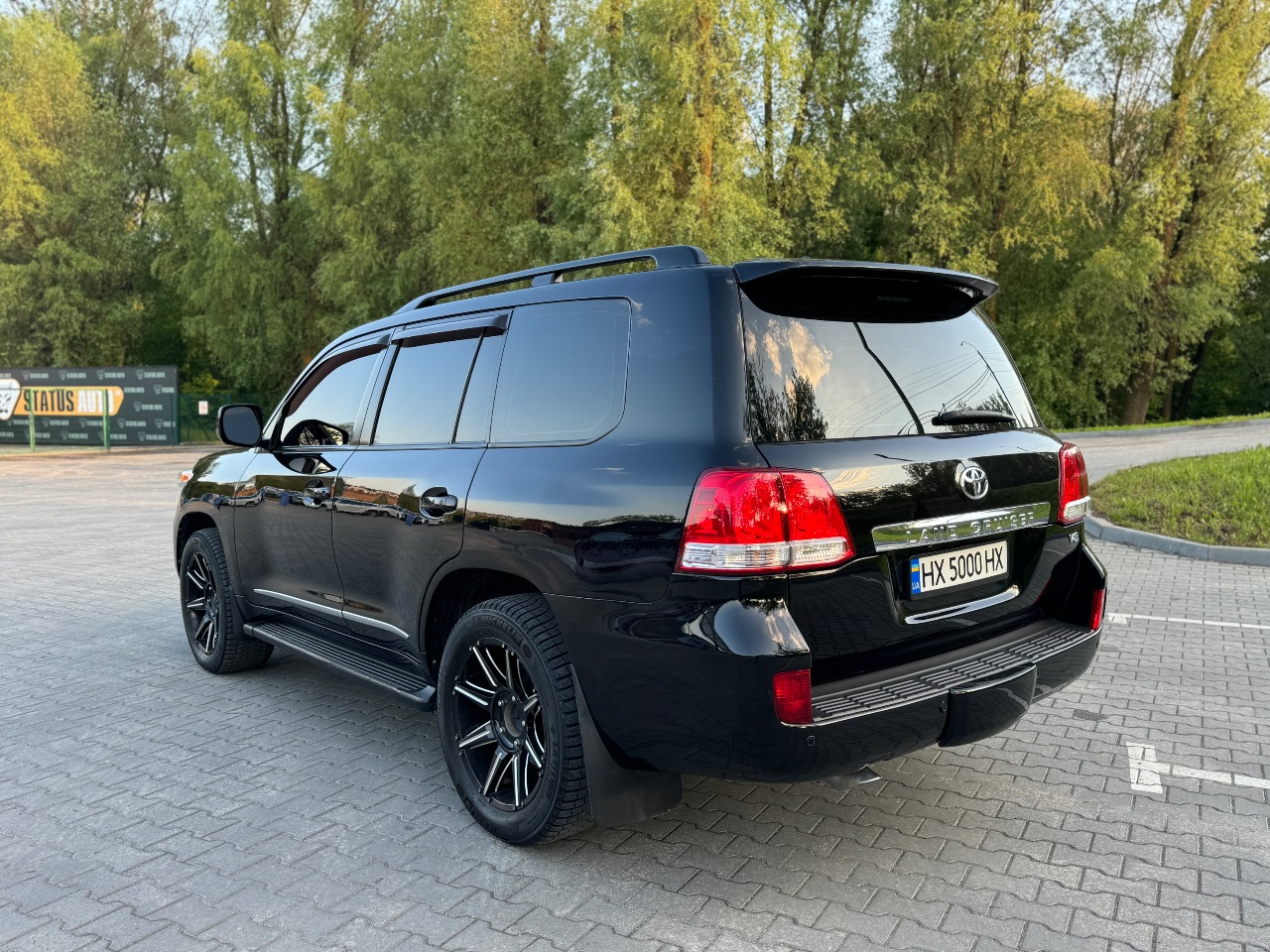 Toyota Land Cruiser - фото 2