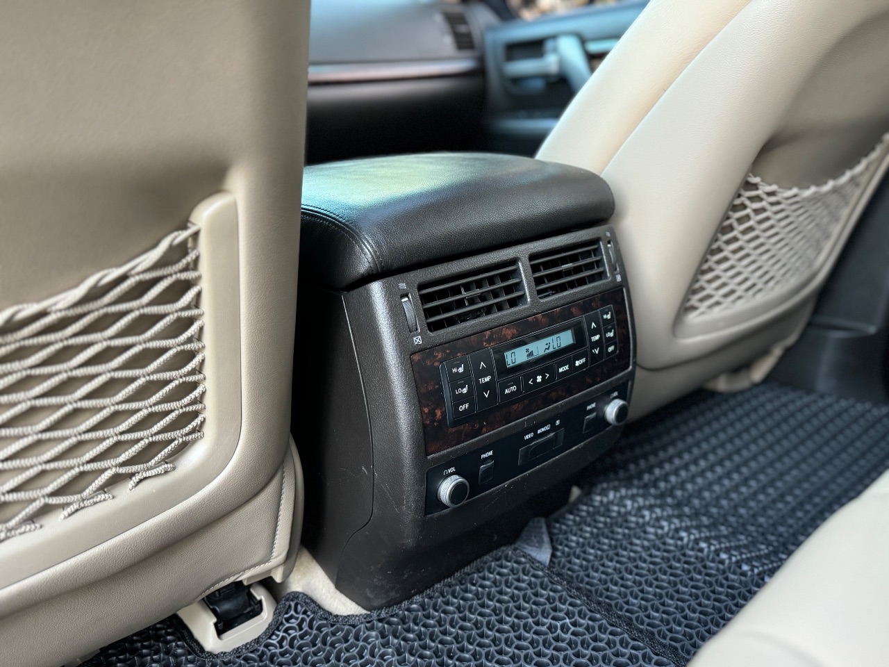 Toyota Land Cruiser - фото 10