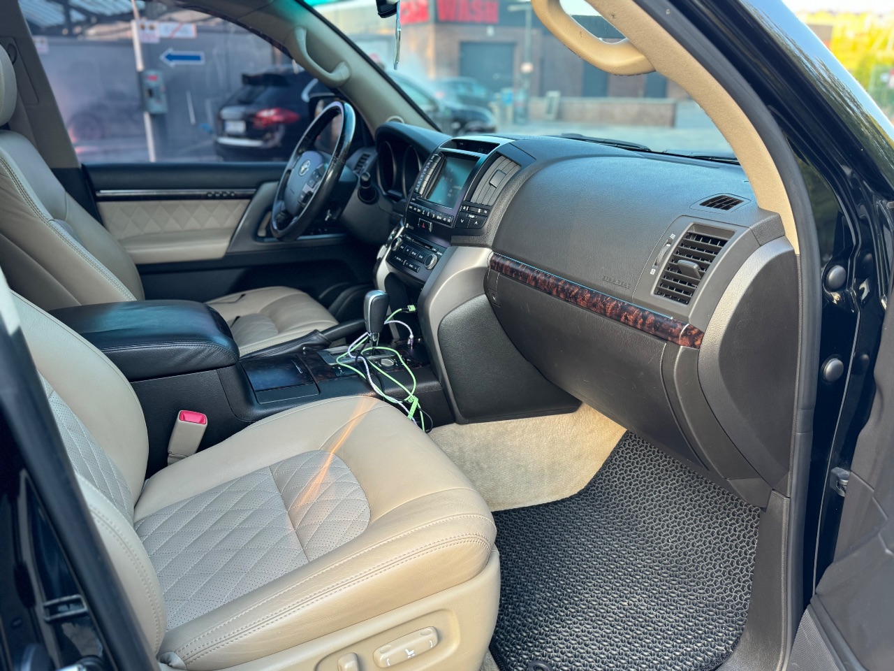 Toyota Land Cruiser - фото 9