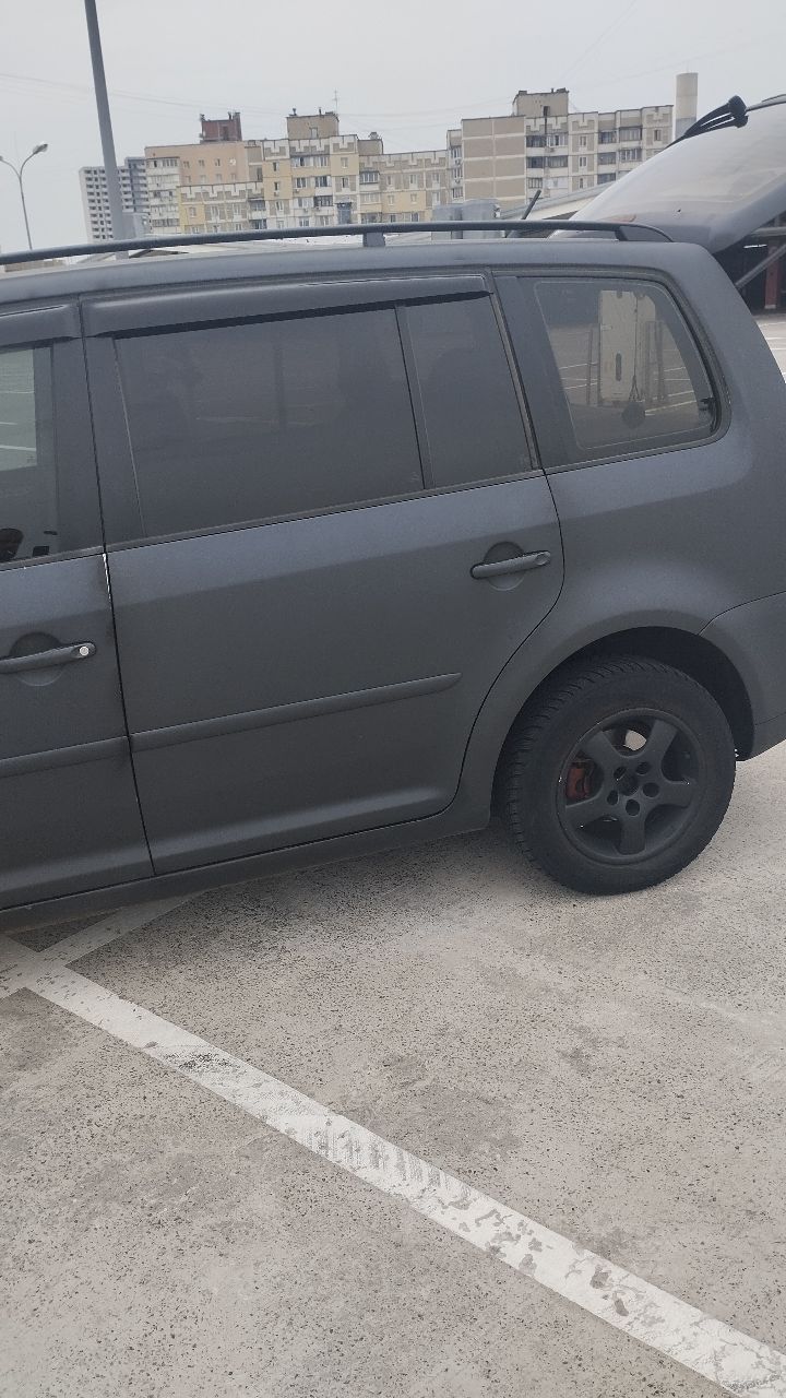 Volkswagen Touran - фото 15