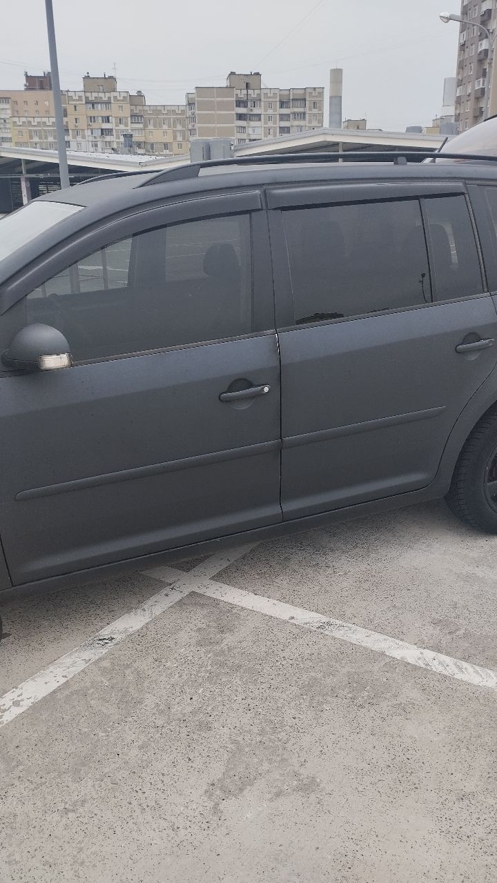 Volkswagen Touran - фото 14