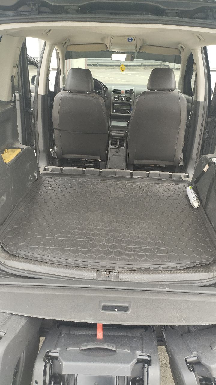 Volkswagen Touran - фото 42