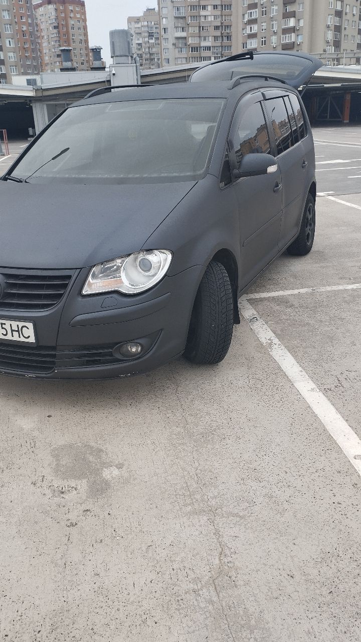 Volkswagen Touran - фото 18