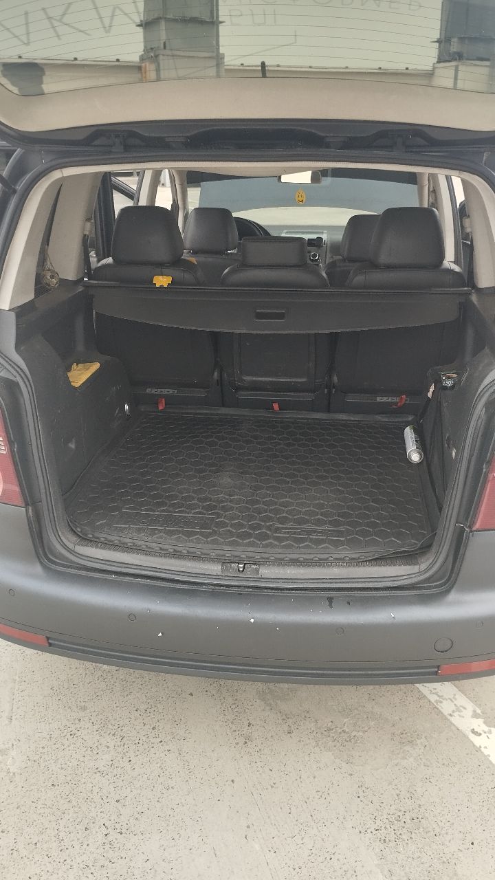 Volkswagen Touran - фото 31