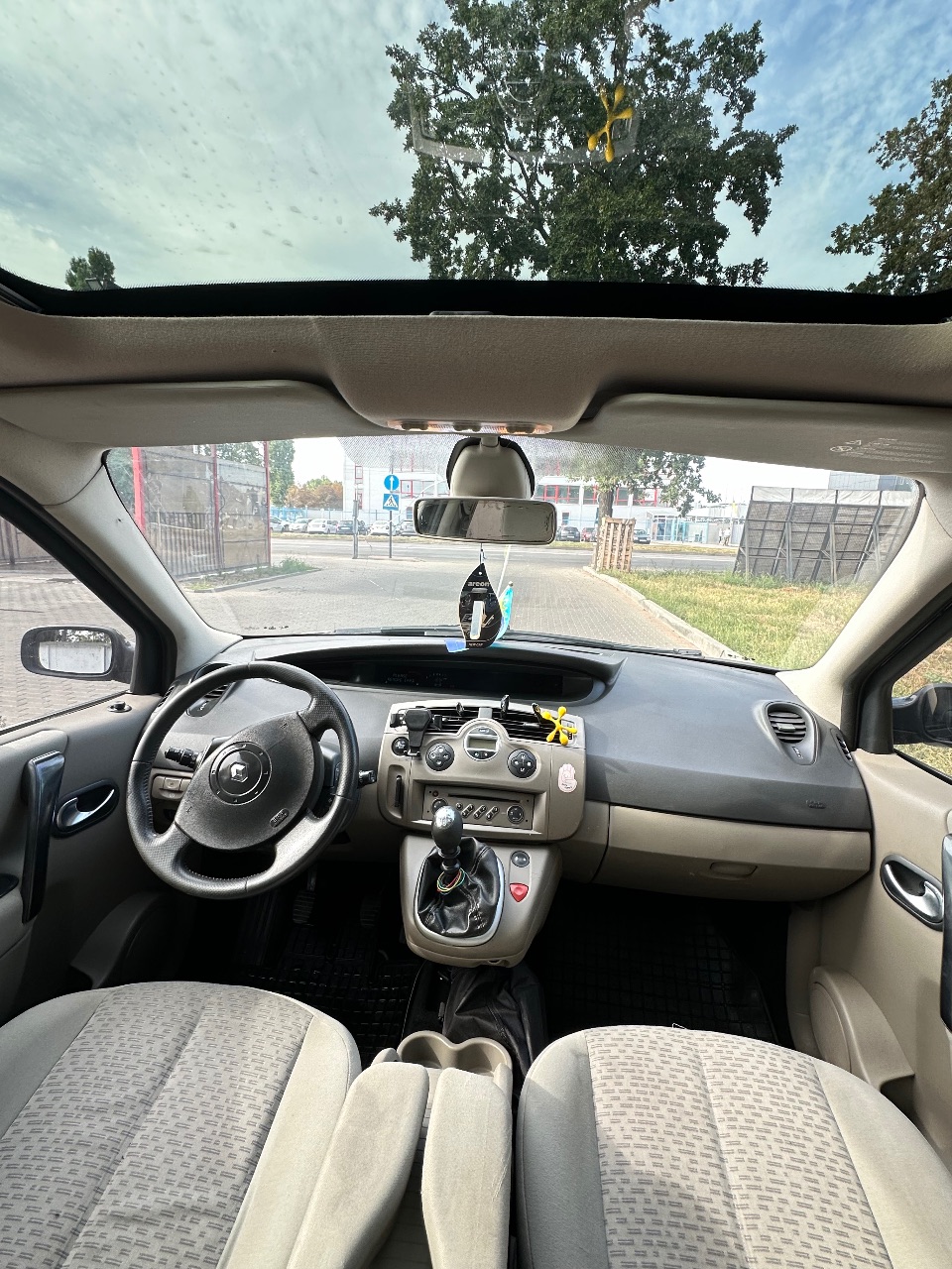 Renault Megane - фото 2