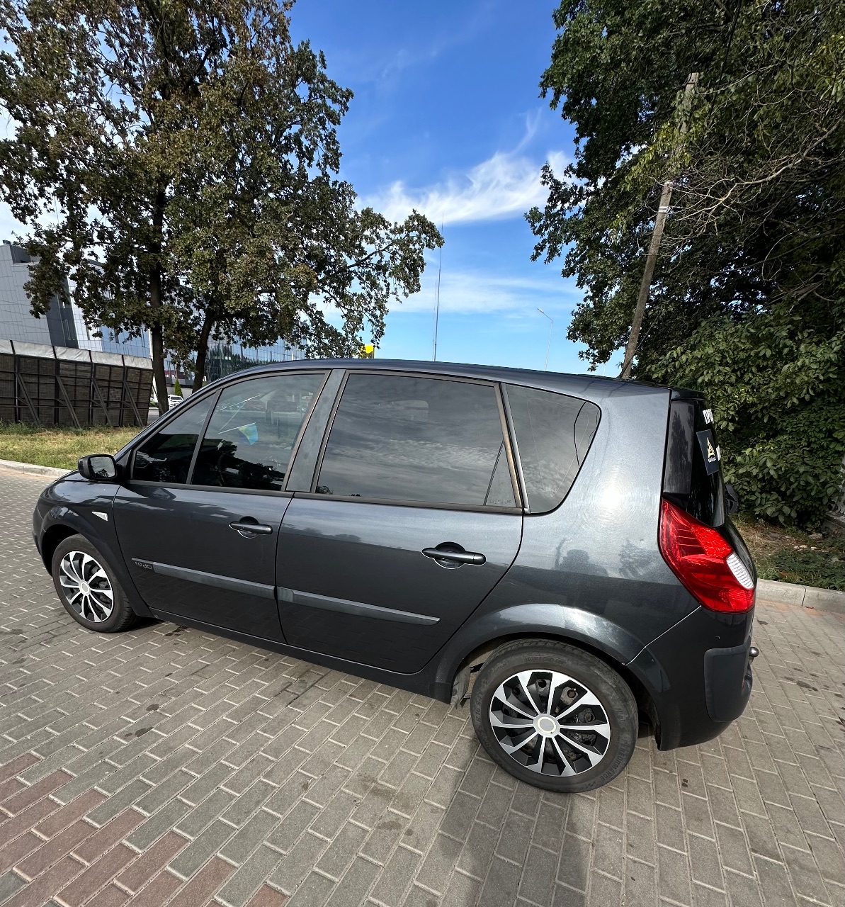 Renault Megane - фото 3