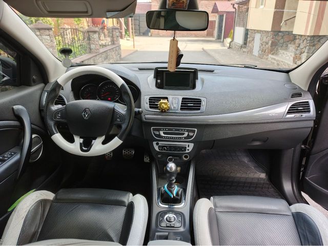Renault Megane - фото 4