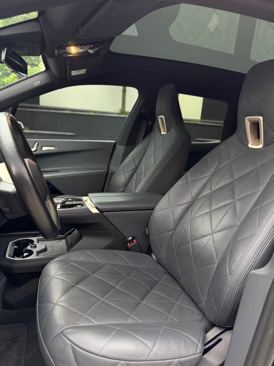 BMW iX - фото 13