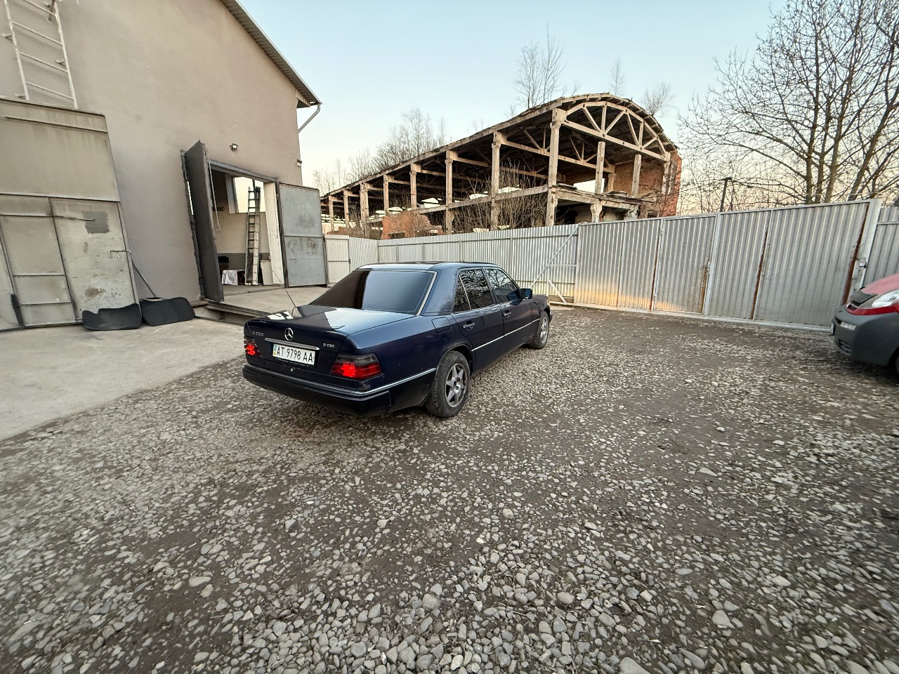 Mercedes-Benz W124 - фото 3