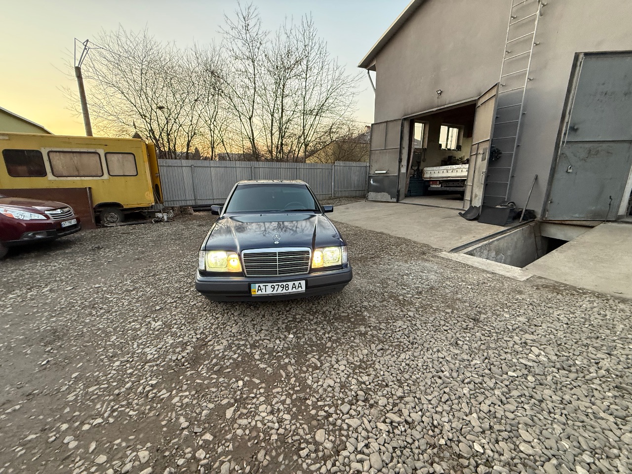 Mercedes-Benz W124 - фото 2