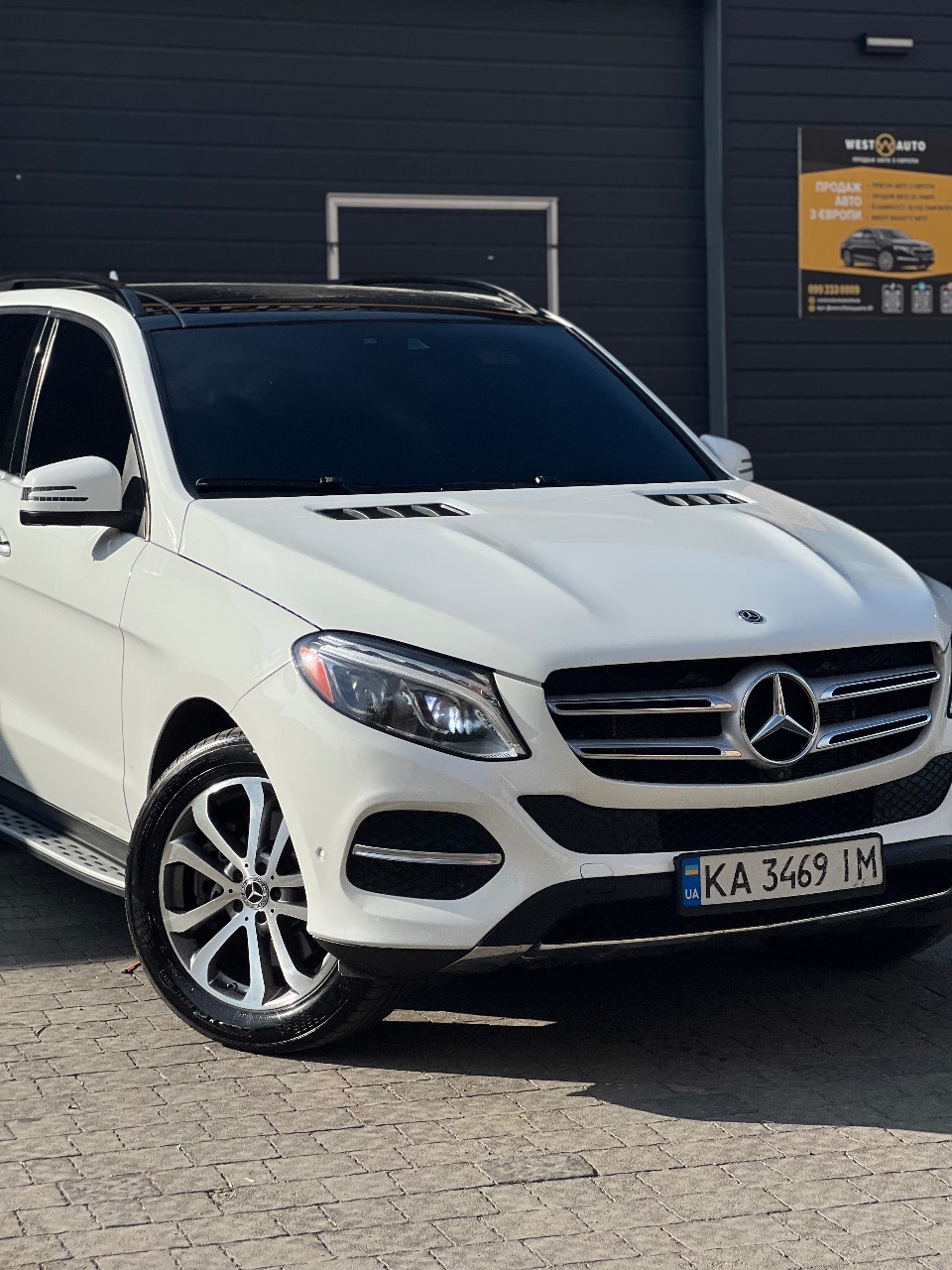 Mercedes-Benz GLE - фото 14