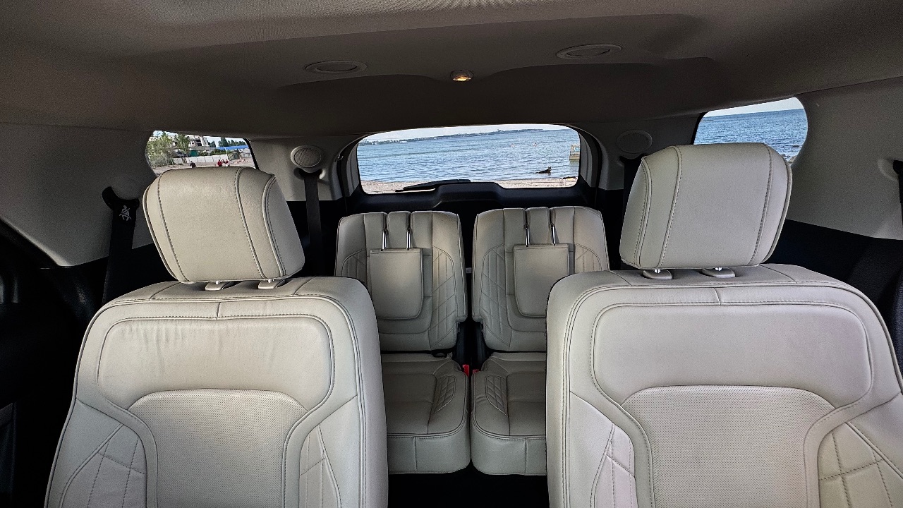 Ford Explorer - фото 13