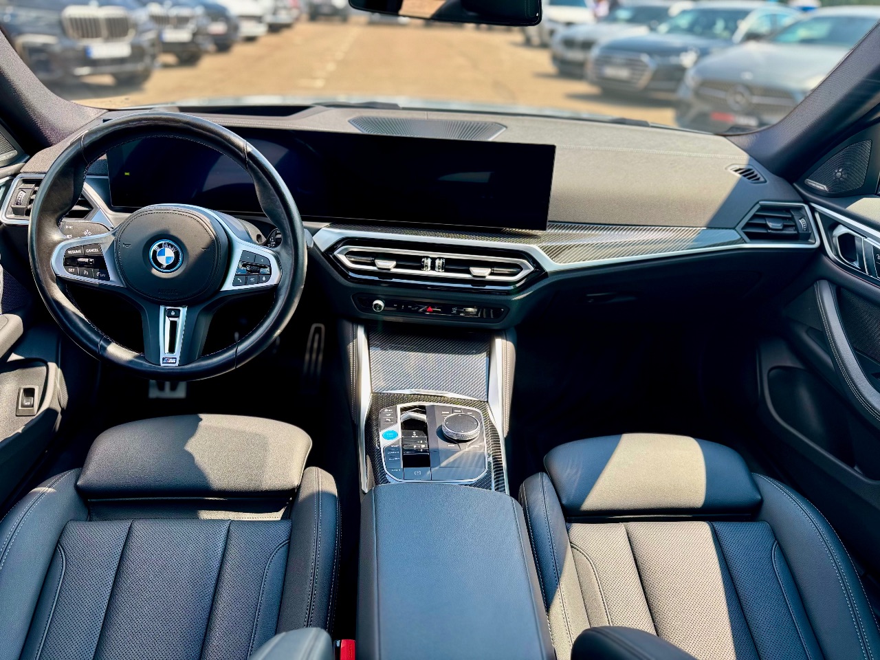 BMW i4 - фото 7