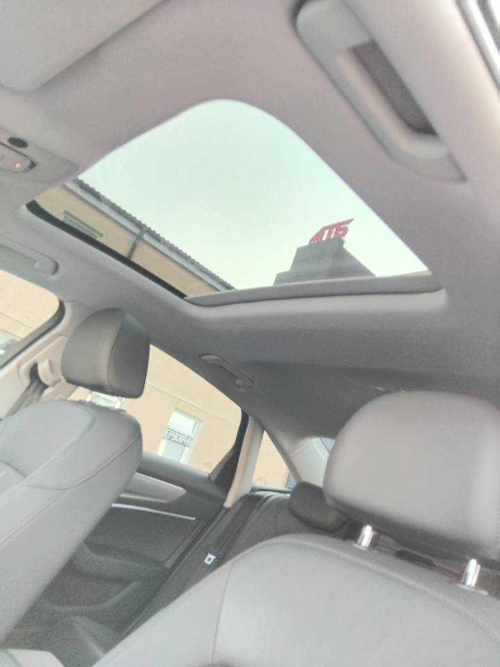 Audi A6 - фото 16