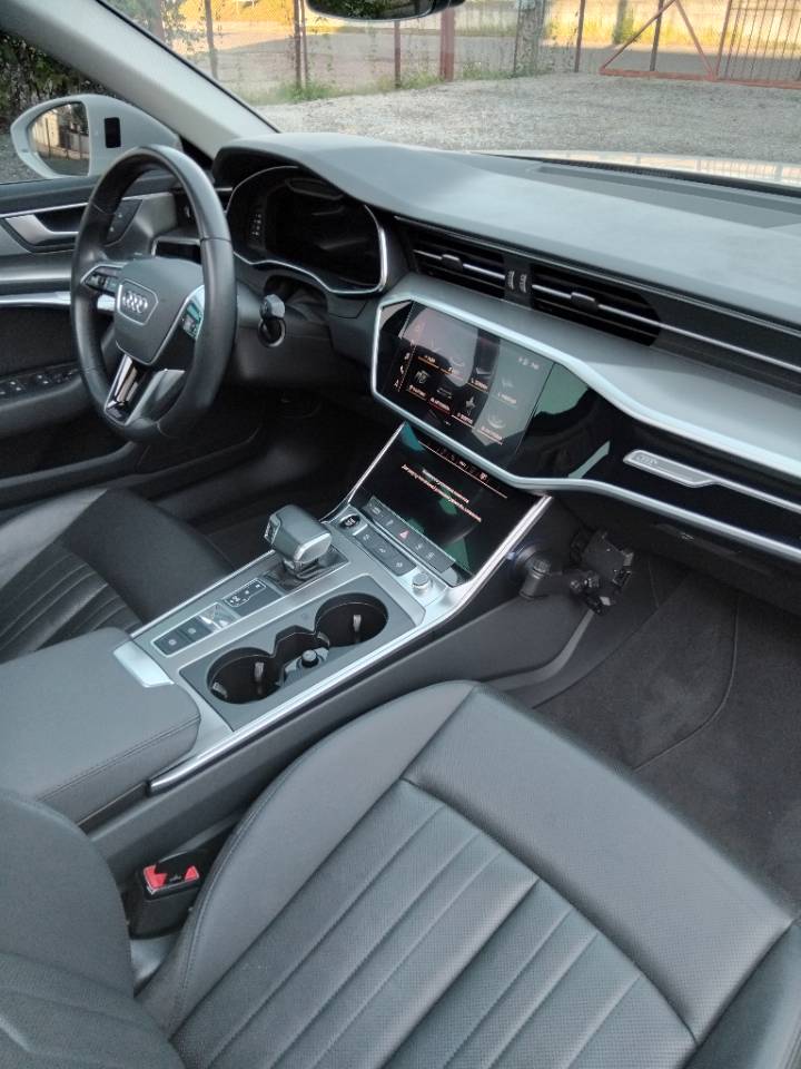 Audi A6 - фото 6