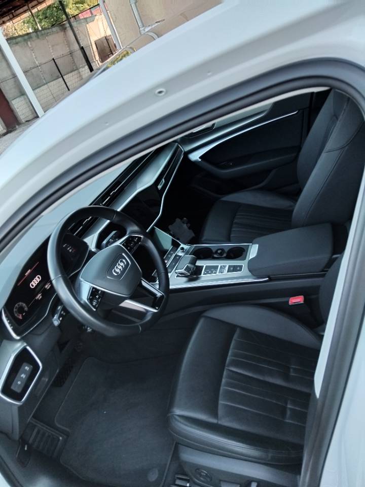 Audi A6 - фото 18