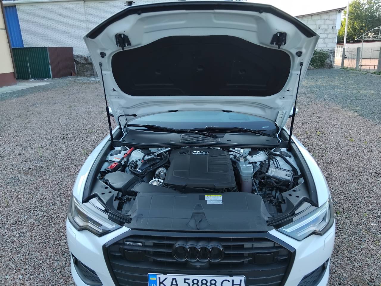 Audi A6 - фото 9