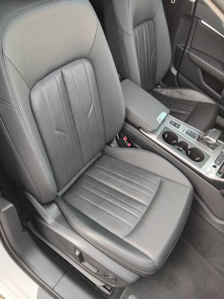 Audi A6 - фото 10