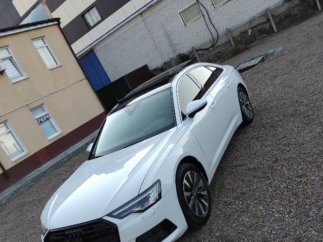 Audi A6 - фото 5