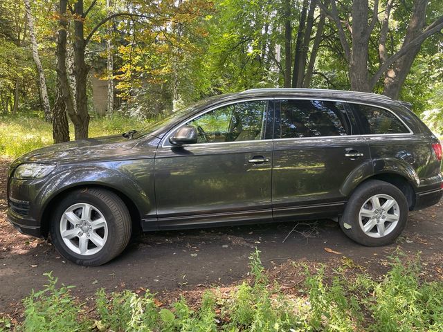 Audi Q7 - фото 3