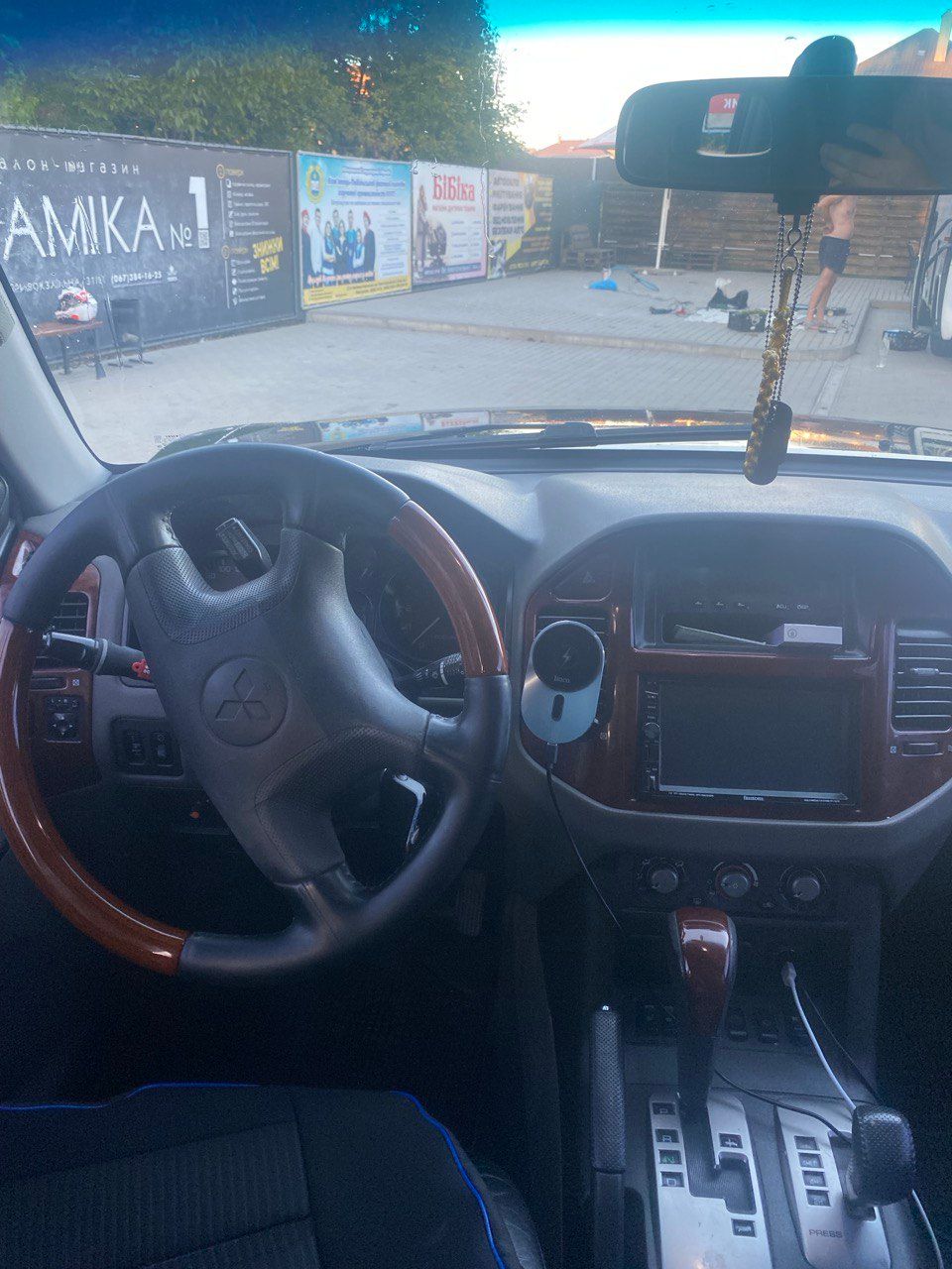 Mitsubishi Pajero - фото 7