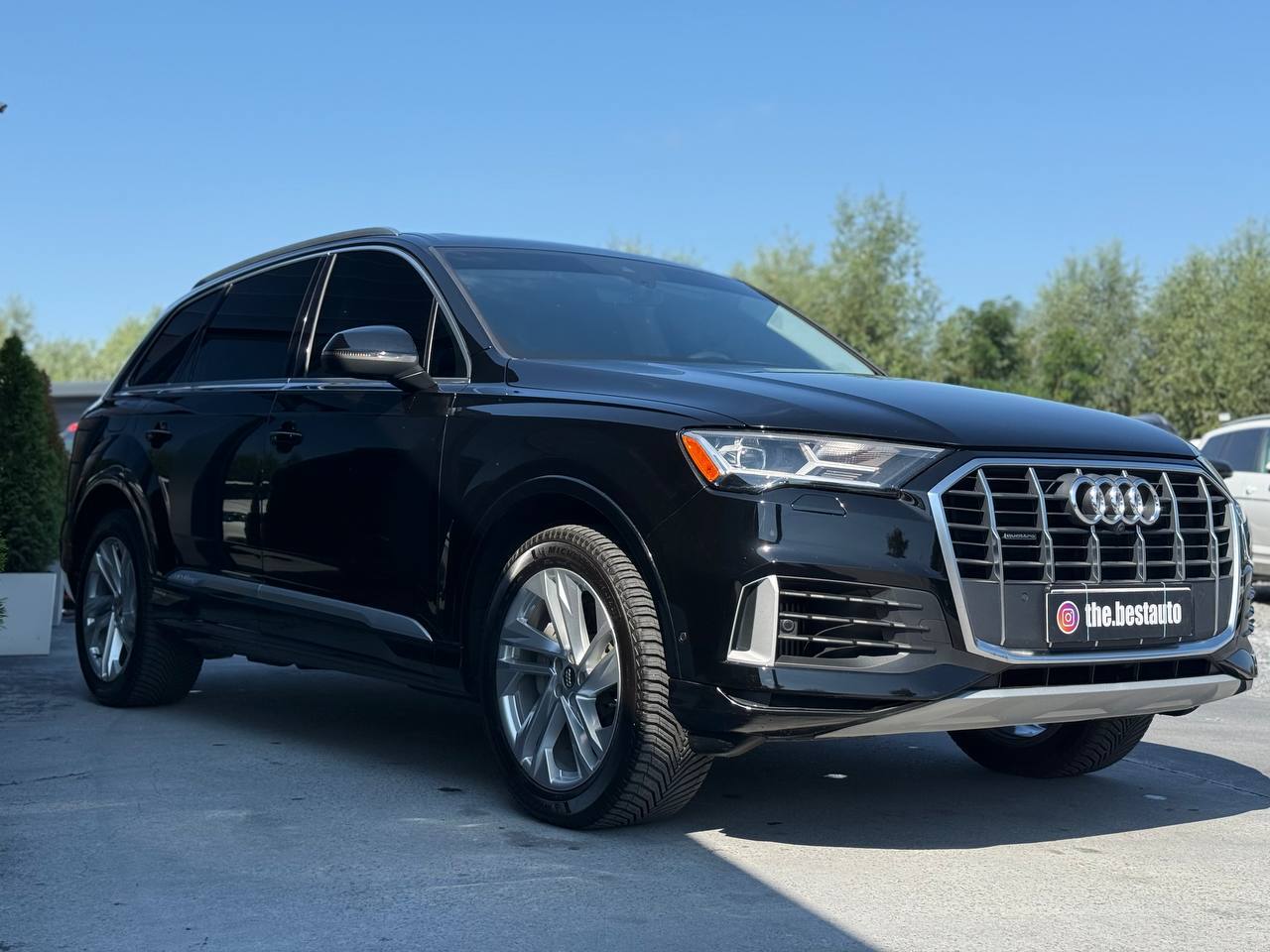 Audi Q7 - фото 12