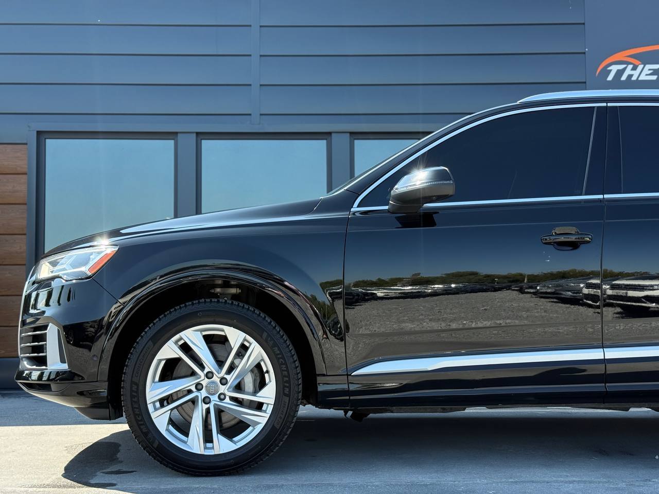 Audi Q7 - фото 15