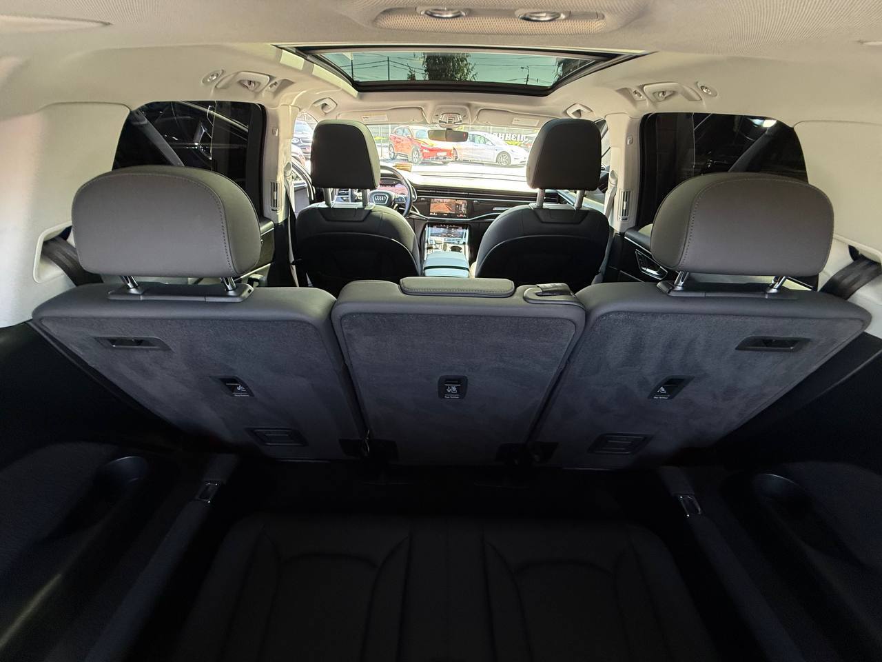 Audi Q7 - фото 86