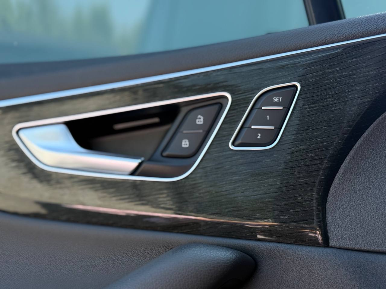 Audi Q7 - фото 32