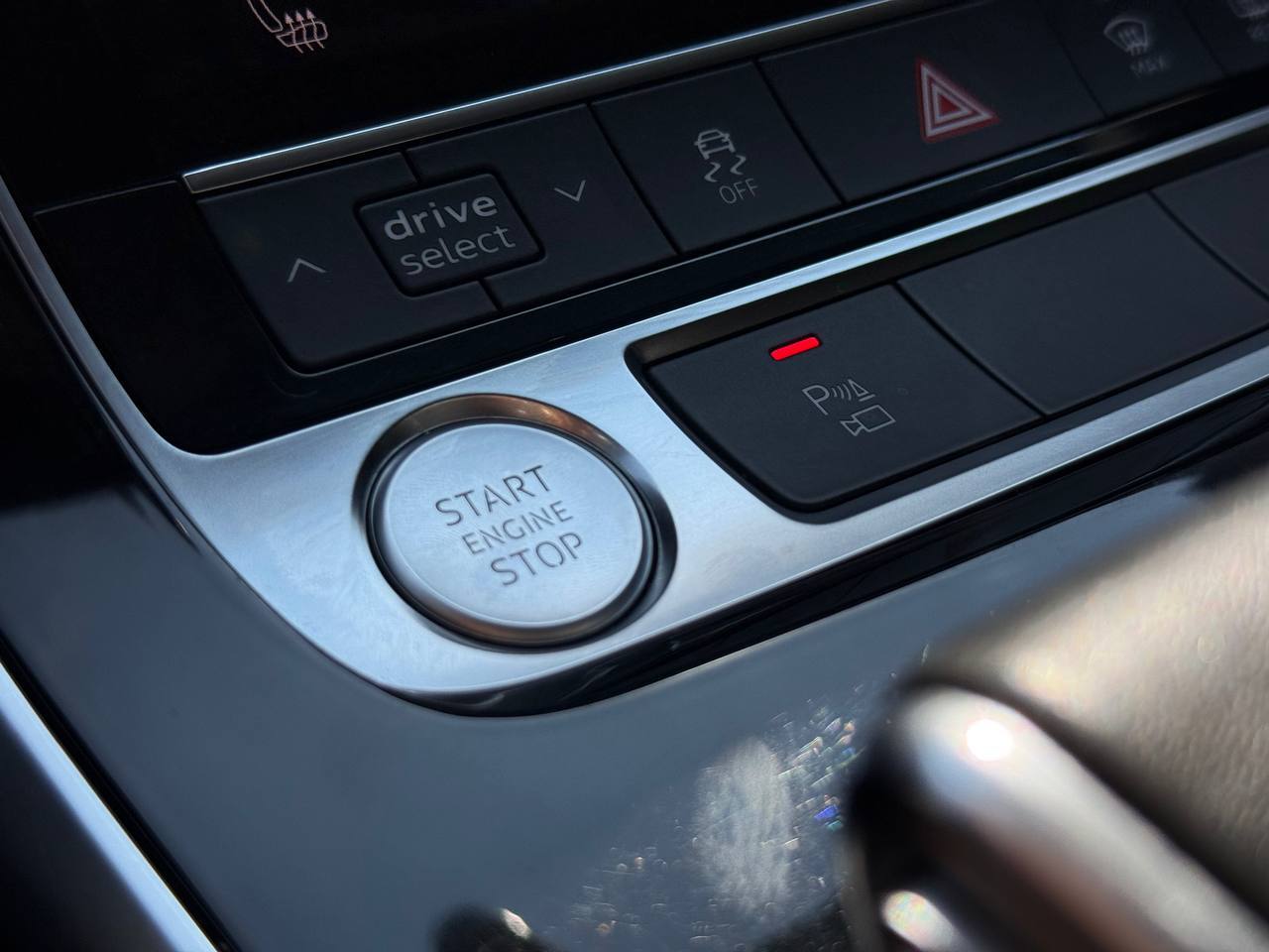 Audi Q7 - фото 44