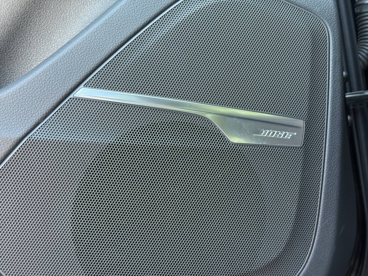 Audi Q7 - фото 54