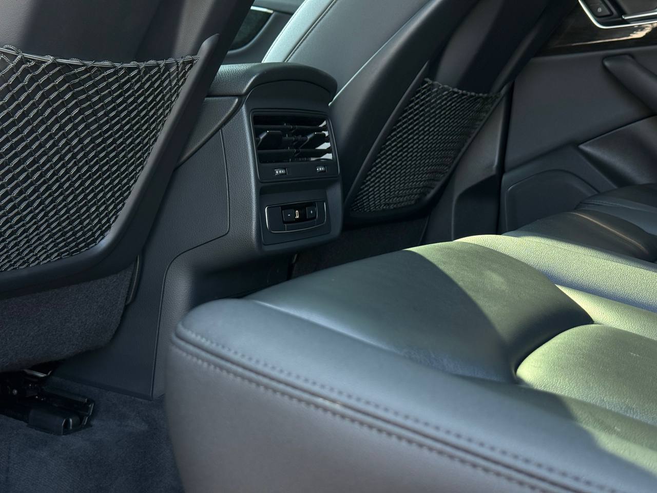 Audi Q7 - фото 56