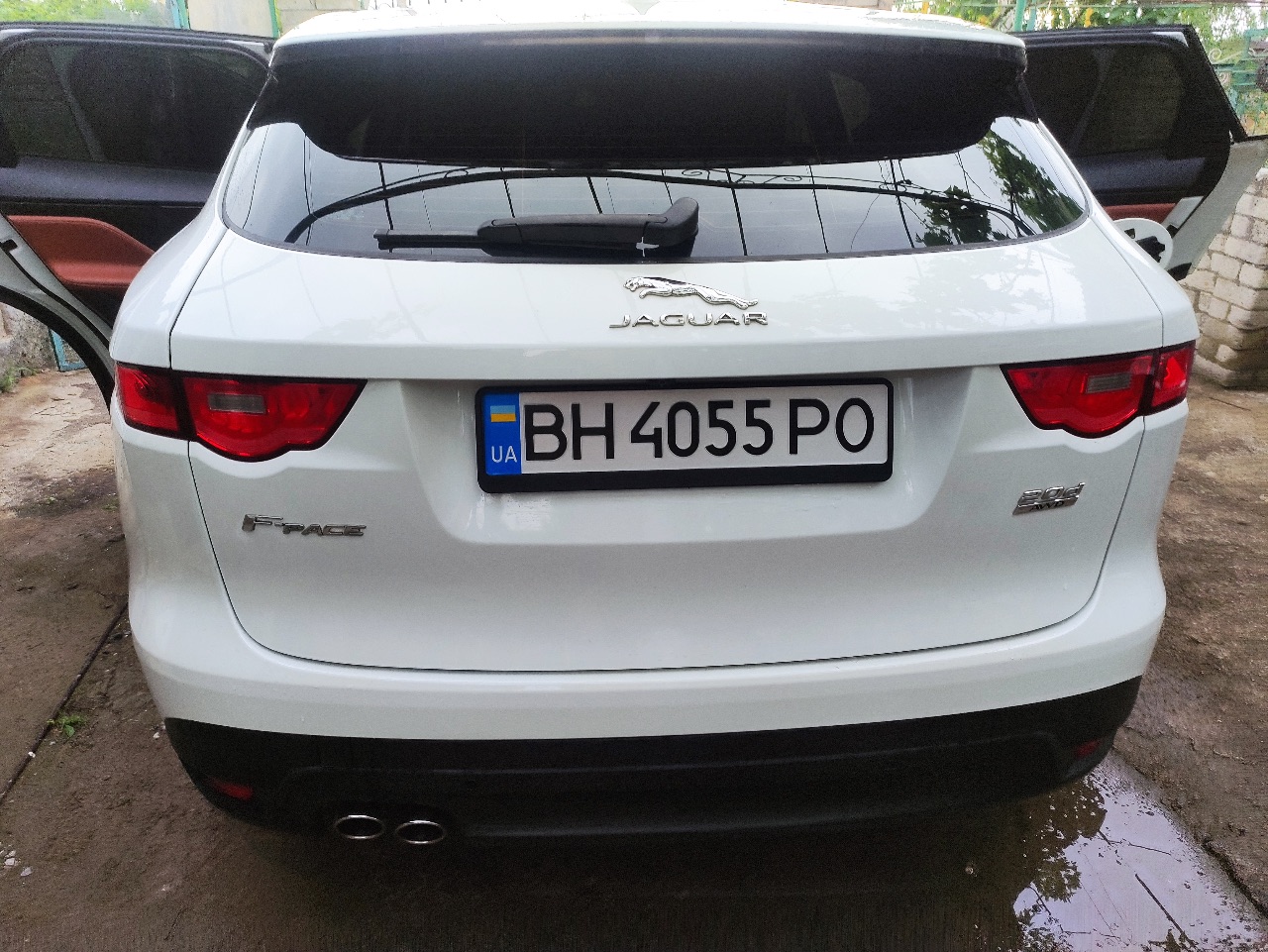 Jaguar F-Pace - фото 2