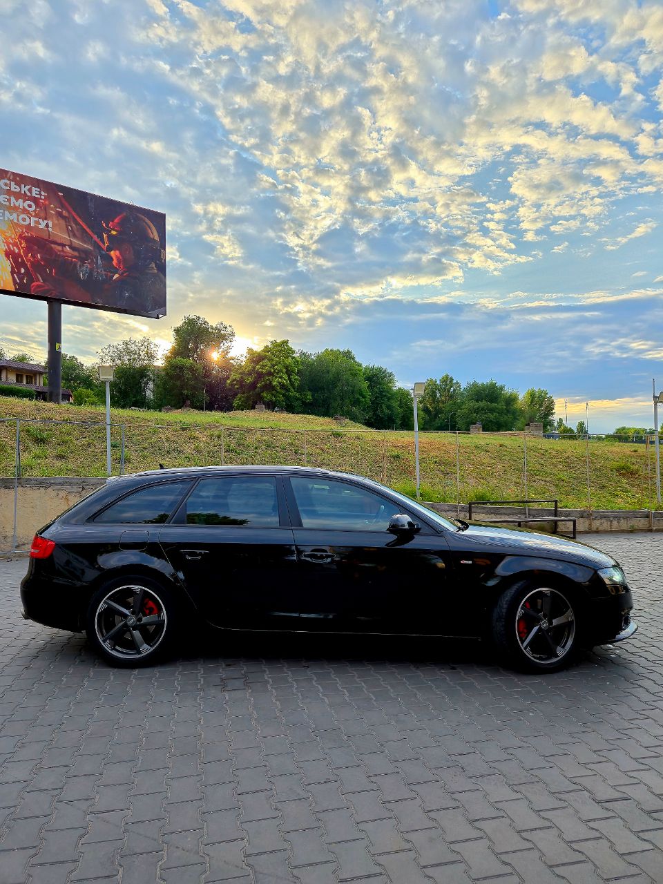 Audi A4 - фото 3
