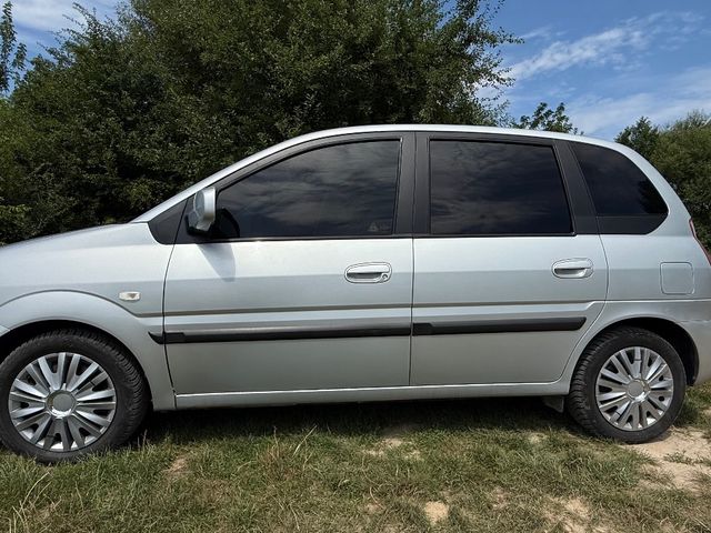 Hyundai Matrix - фото 3