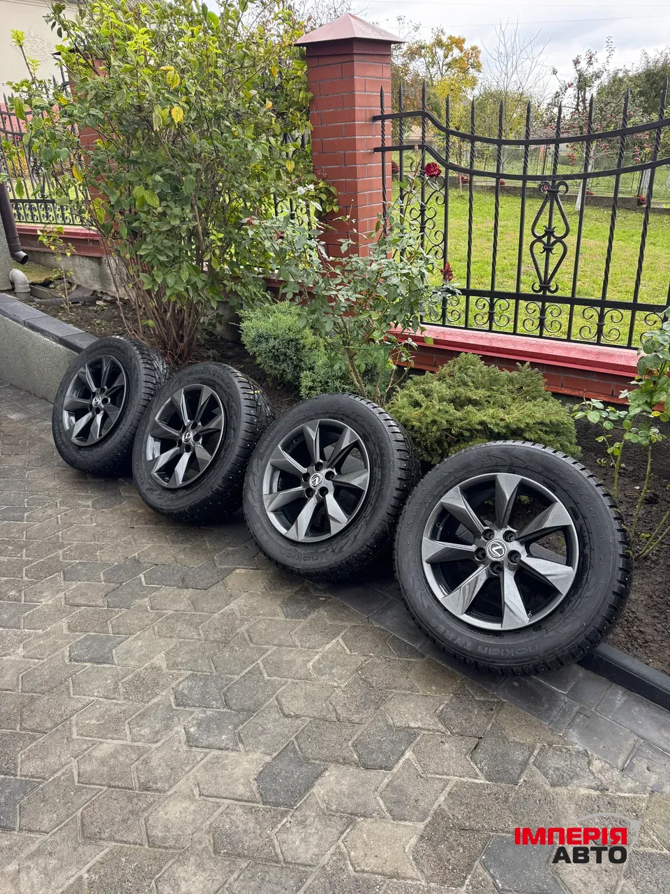 Lexus RX - фото 10