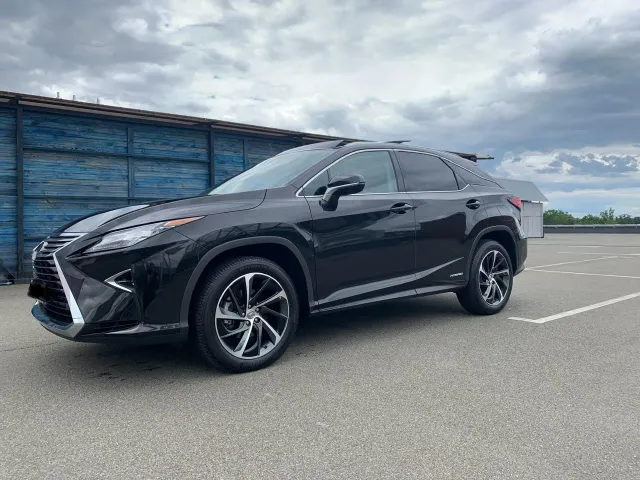 Lexus RX - фото 3