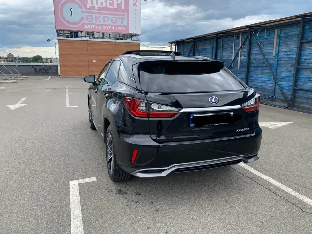 Lexus RX - фото 2