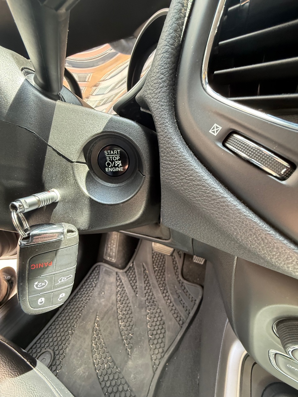 Jeep Compass - фото 13
