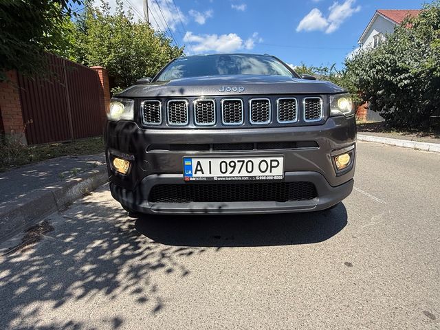 Jeep Compass - фото 2