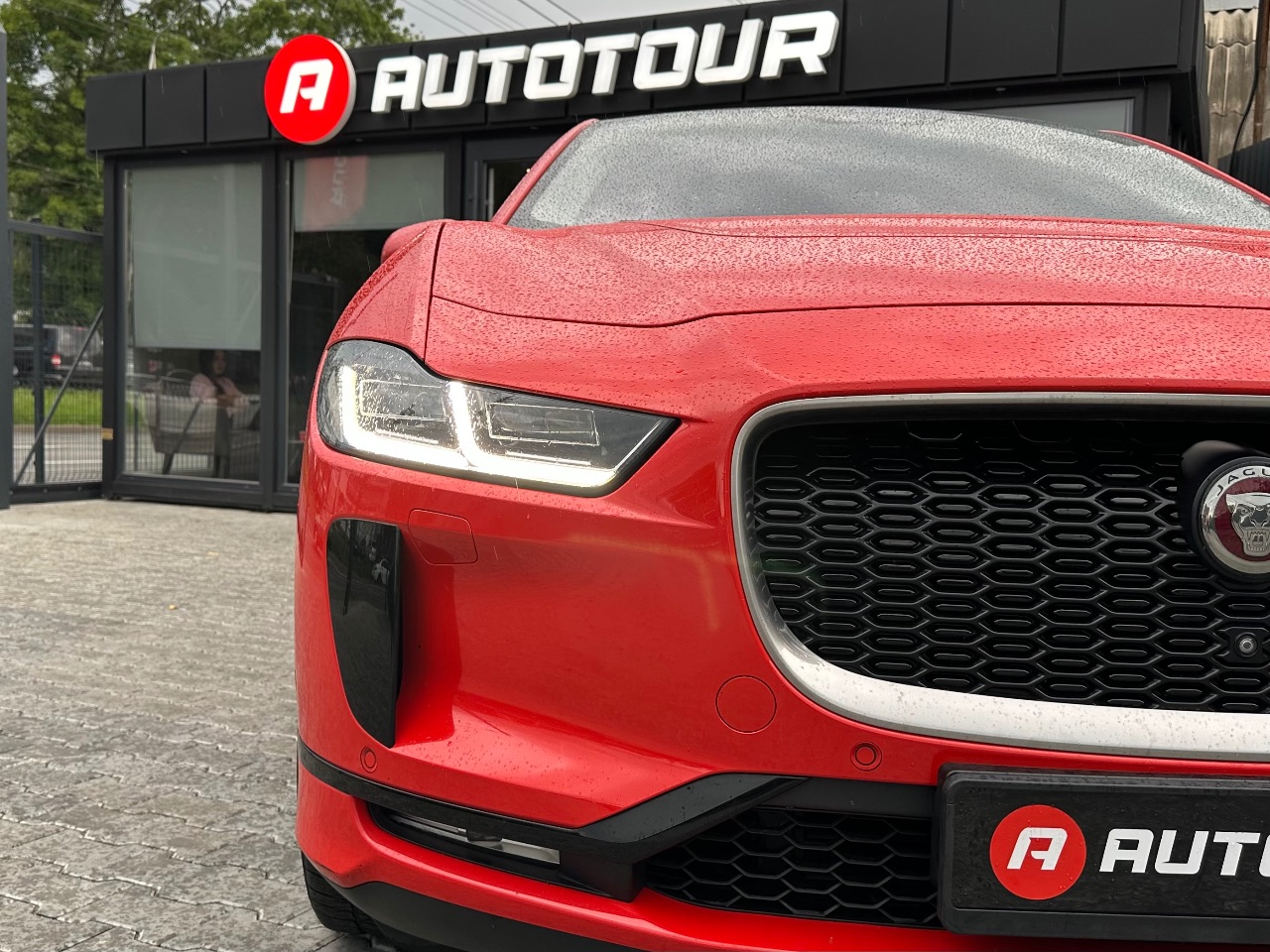 Jaguar I-Pace - фото 3