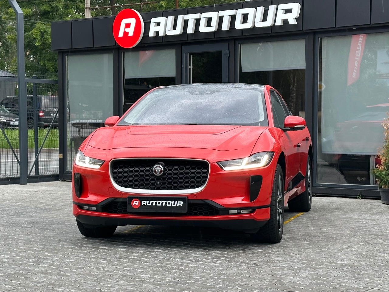 Jaguar I-Pace - фото 1